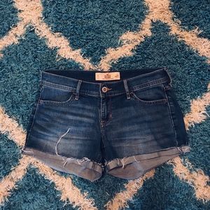 Hollister midi jean shorts size 5 27